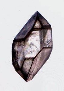 carbon inclusions in quartz