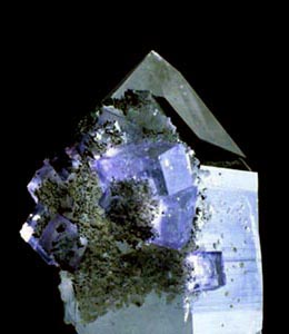 fluorite upon quartz crystal