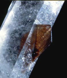 brookite,brochite in quarzo