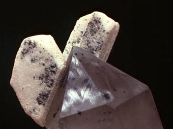 quartz and feldspar of Baveno typicals crystals 