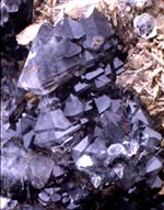 high-quartz black cluster