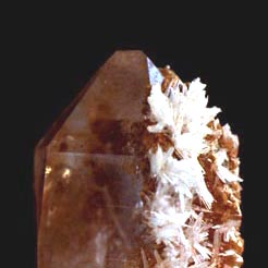aragonite upon quartz magnesite dosso sondrio
